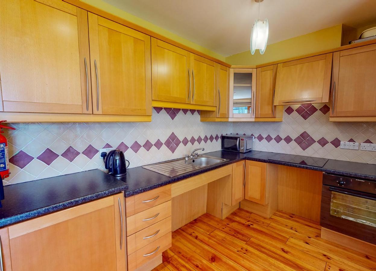 Dingle Courtyard Cottages 4 Bed By Trident Holiday Homes エクステリア 写真