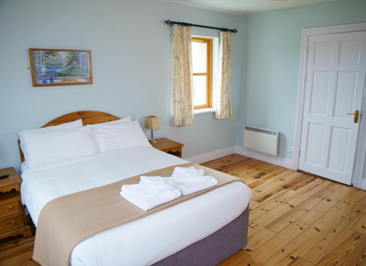 Dingle Courtyard Cottages 4 Bed By Trident Holiday Homes エクステリア 写真