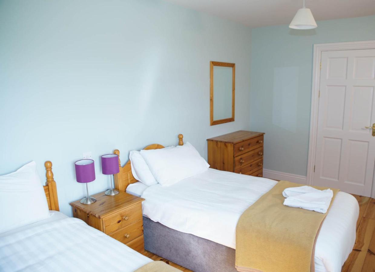 Dingle Courtyard Cottages 4 Bed By Trident Holiday Homes エクステリア 写真